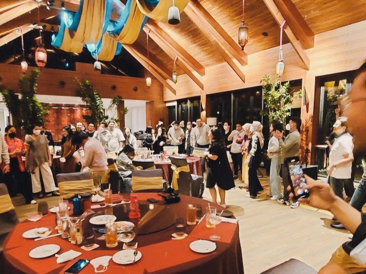 Abadikan Momenmu dengan Sentuhan Klasik: momen.camera Kini Hadir dengan 3 Filter Foto Analog Ikonik!